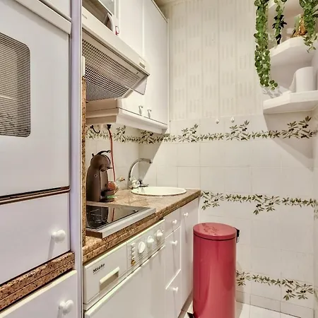 Apartamento Studio Face Au Port à 2 Minutes De La Plage